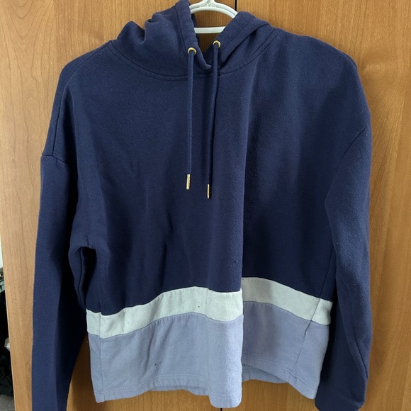 Reebok - Picture 1 of 7